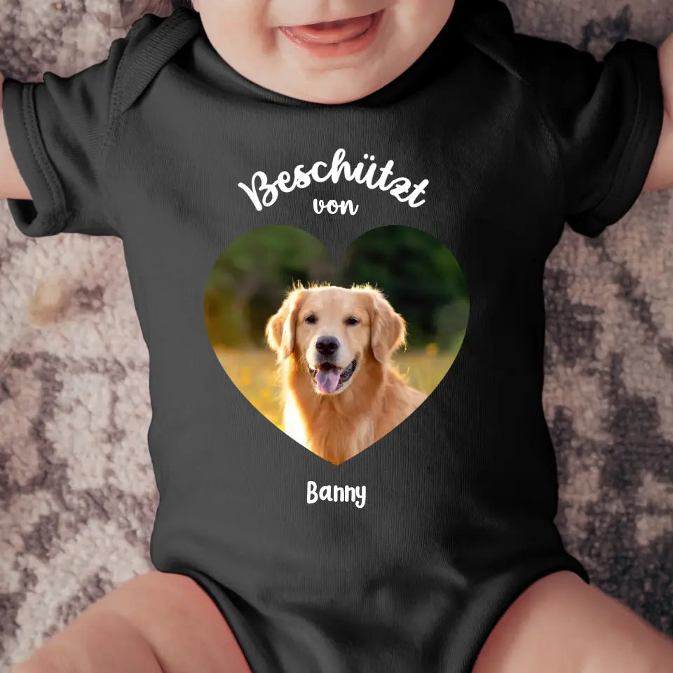 Beschermd door - Gepersonaliseerde babyromper met foto 
