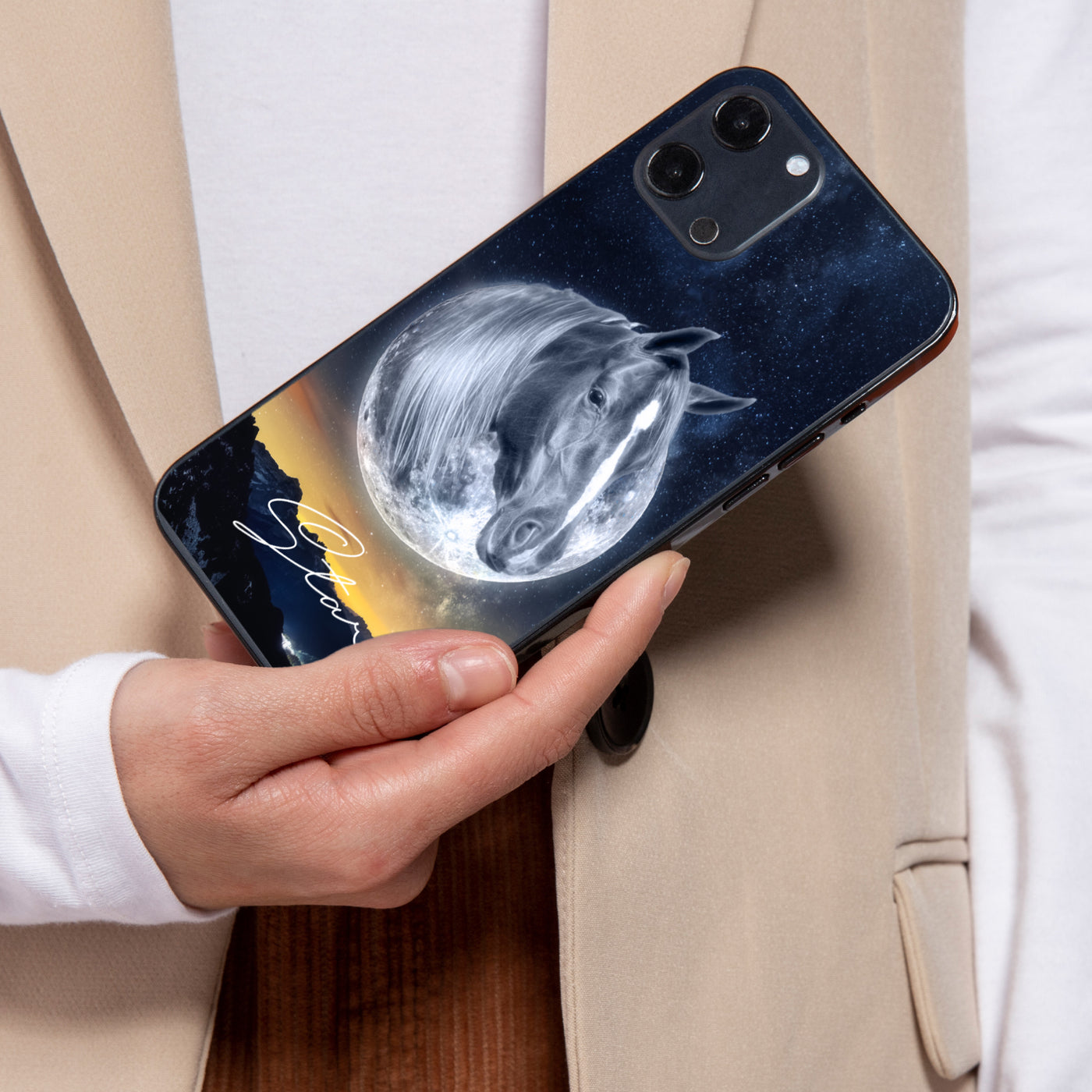 Gepersonaliseerd telefoonhoesje met portret – Maanstijl 