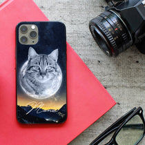 Gepersonaliseerde telefoonhoes met portret – Maanstijl 
